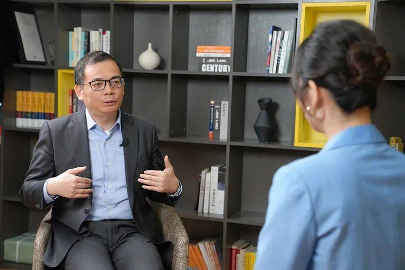 "1.7亿农村老人月均养老金200多，没跟上国家经济发展"